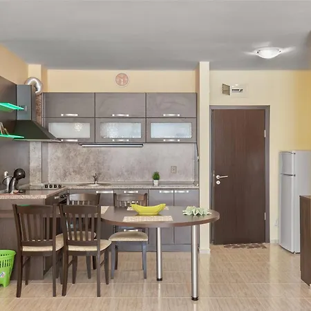 1-bedroom In A Quiet Area Sunny By Flat Mаnager *