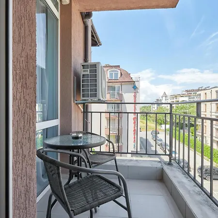 1-bedroom In A Quiet Area Sunny By Flat Mаnager *